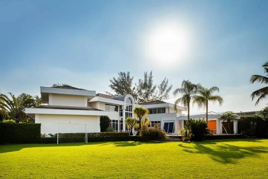 Proximidade com escolas — Malibu Barra