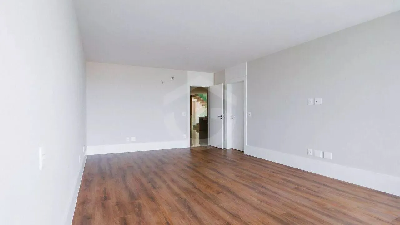 Planta Casa Triplex 815m²