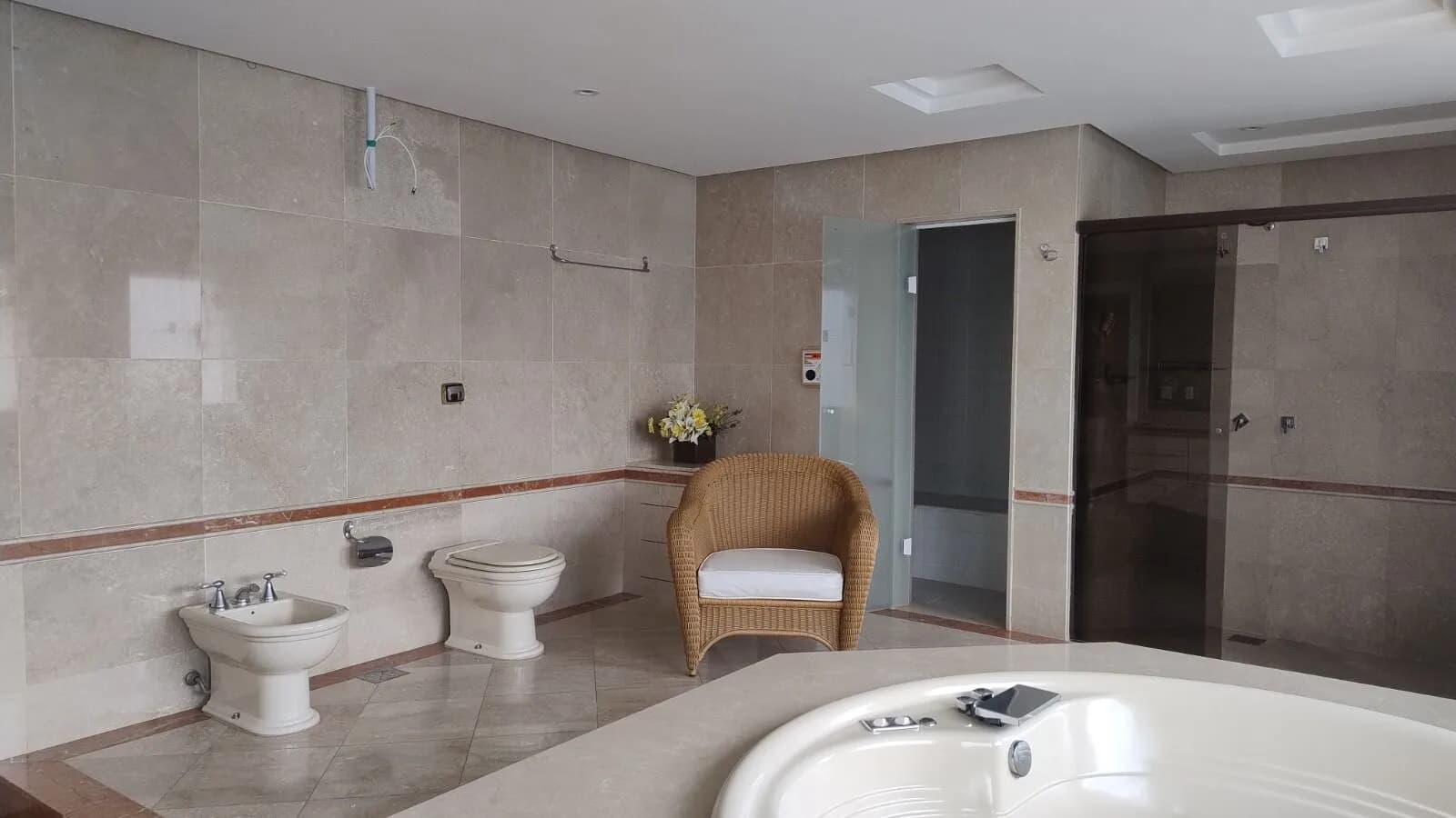 Bancada do banheiro clássico da suíte master